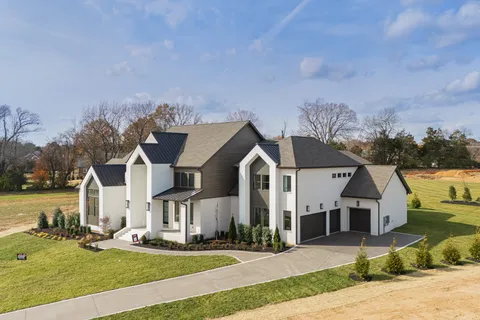 $3,999,990 | 8122 Boiling Spgs Place, Brentwood, TN 37027
