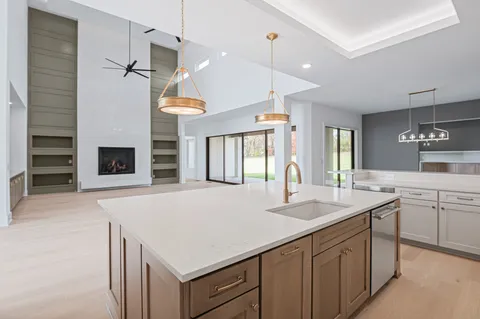 $3,999,990 | 8122 Boiling Spgs Place, Brentwood, TN 37027