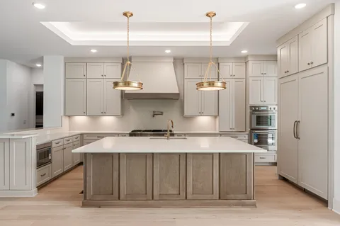 $3,999,990 | 8122 Boiling Spgs Place, Brentwood, TN 37027