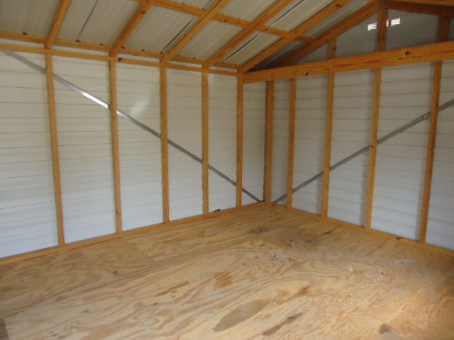 1371 Horne Road Roberta, GA 31078 - Photo 21 of 22 a view of a big room with wooden floor