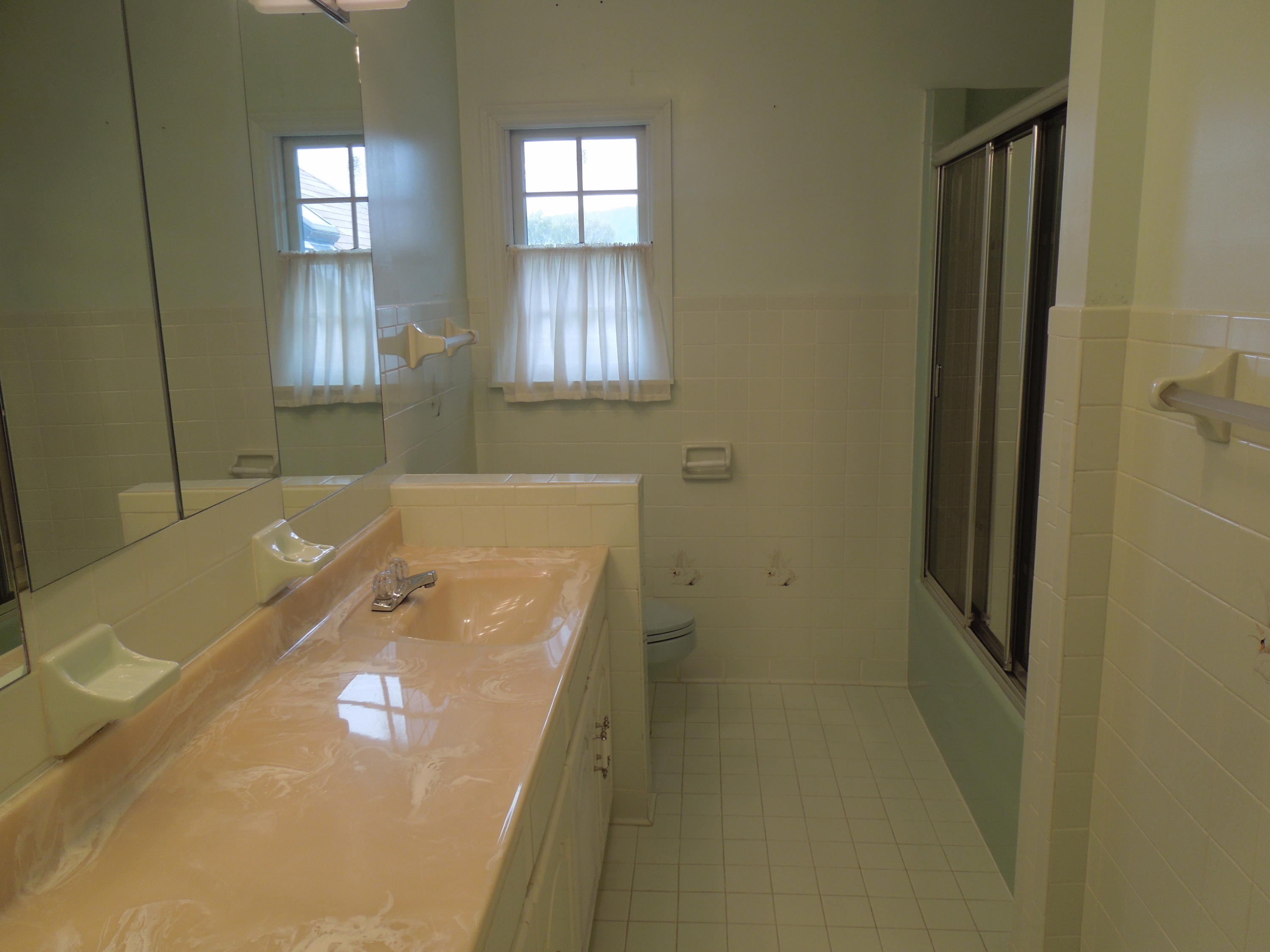125 Twin Acres Road Middlesboro, KY 40965 - Photo 20 of 25 DSCN4654