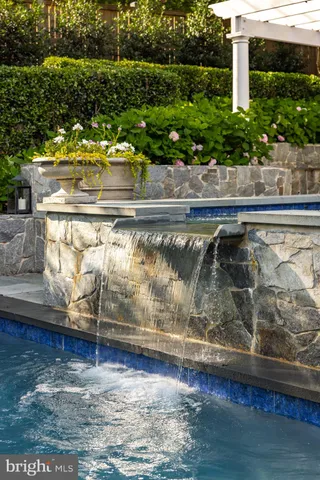 $6,750,000 | 827 Dolley Madison Boulevard, McLean, VA 22101