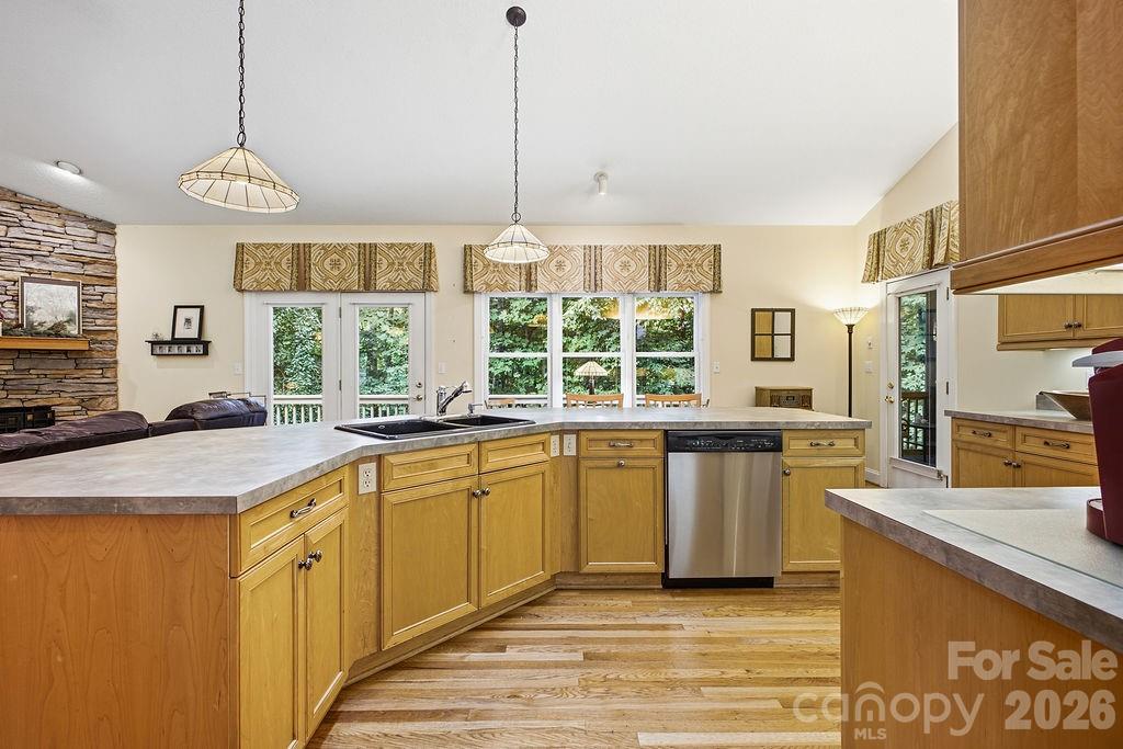 3121 Cove Loop Road Hendersonville, NC 28739 - Photo 11 of 48