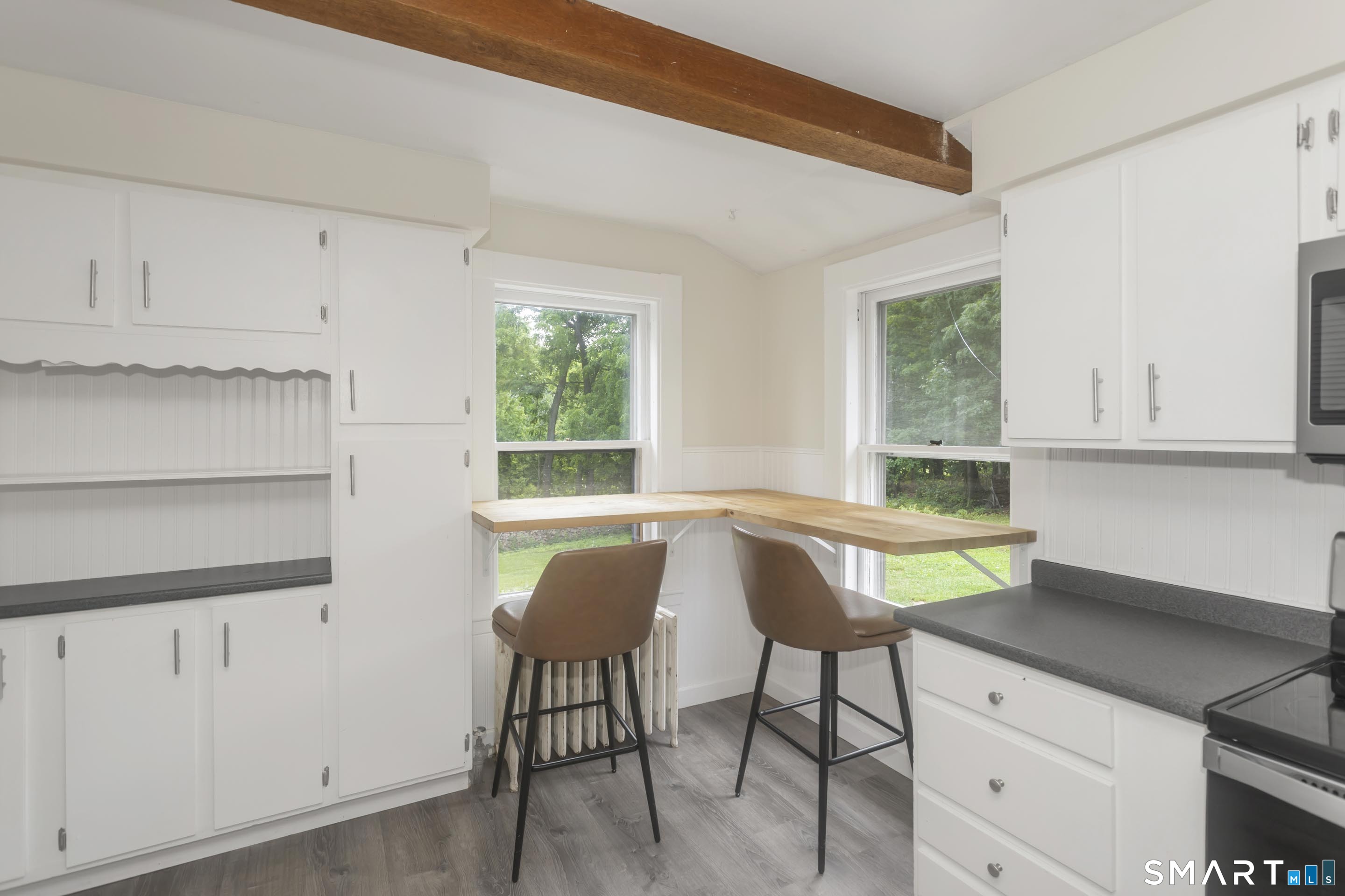 320 Mapleton Avenue Suffield, CT 06078 - Photo 14 of 38