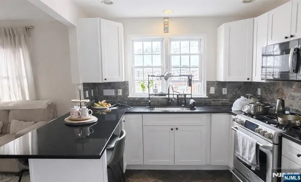 $2,500 | 130 East Clinton Avenue, Bergenfield, NJ 07621