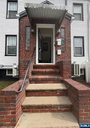 $2,500 | 130 East Clinton Avenue, Bergenfield, NJ 07621
