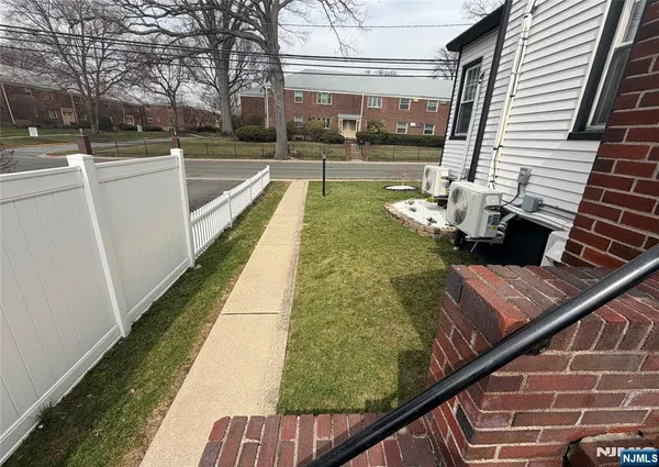 $2,500 | 130 East Clinton Avenue, Bergenfield, NJ 07621