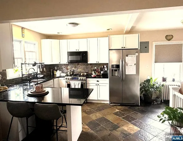 $2,500 | 130 East Clinton Avenue, Bergenfield, NJ 07621