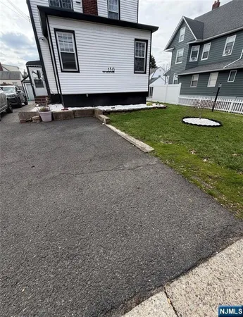 $2,500 | 130 East Clinton Avenue, Bergenfield, NJ 07621