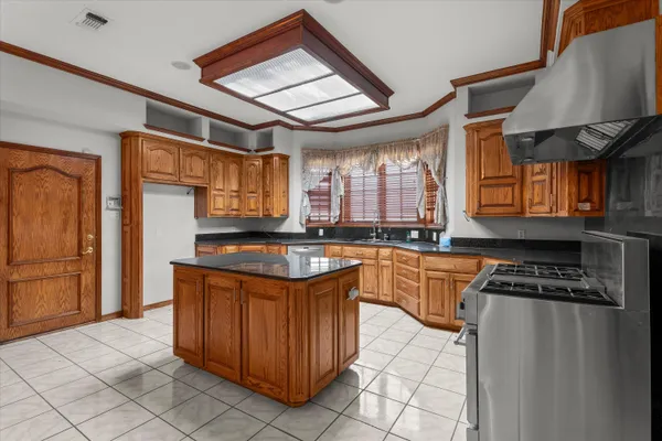 $1,550,000 | 2404 York Avenue, Lubbock, TX 79407