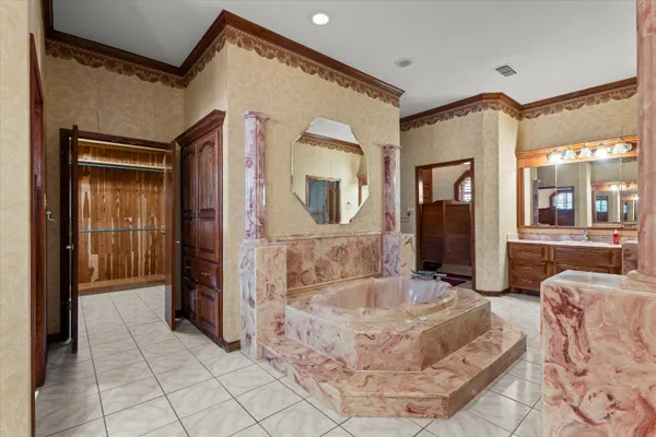 $1,550,000 | 2404 York Avenue, Lubbock, TX 79407