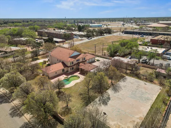 $1,550,000 | 2404 York Avenue, Lubbock, TX 79407