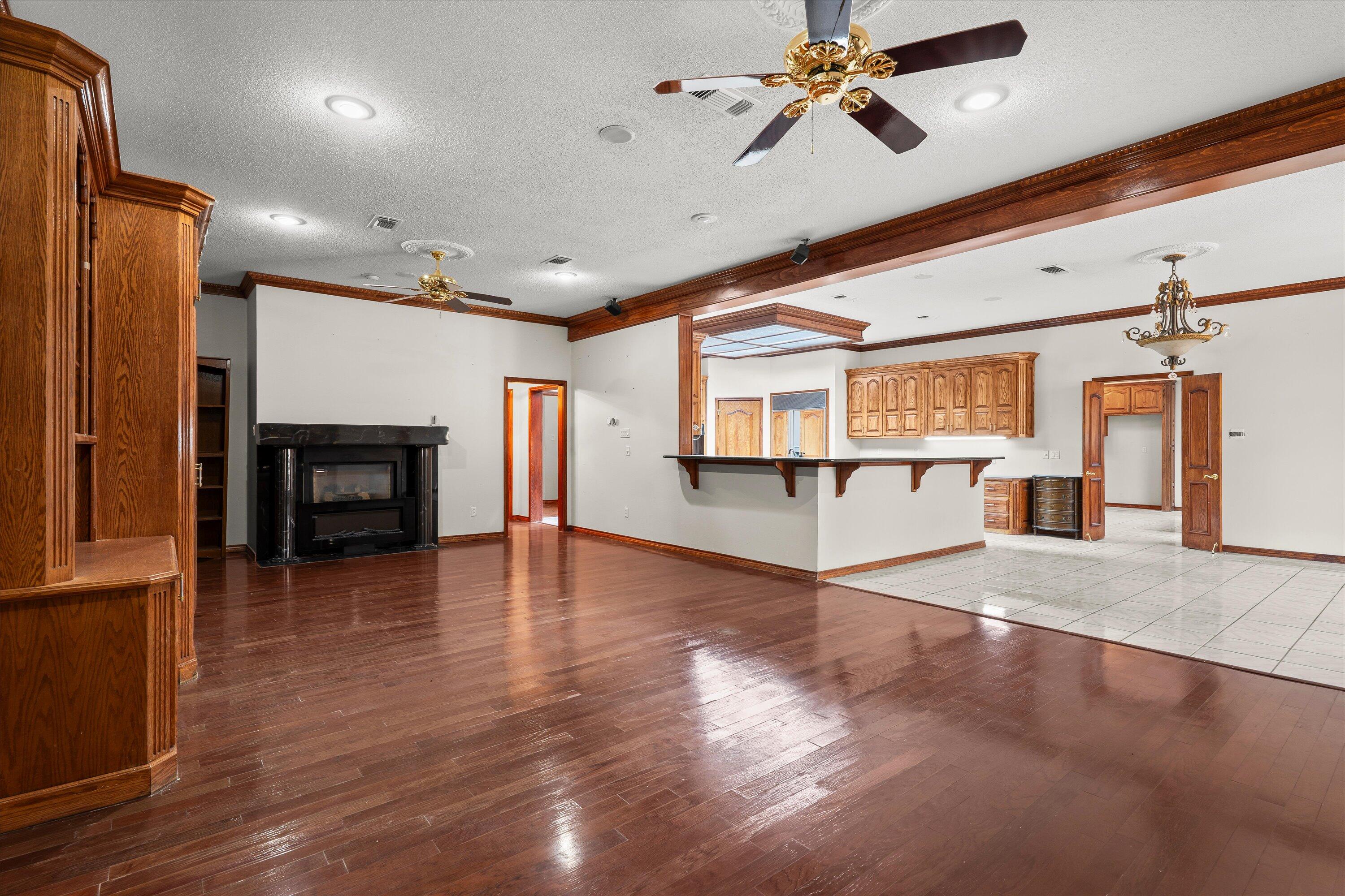 2404 York Avenue Lubbock, TX 79407 - Photo 5 of 88 14-2404 York Ave