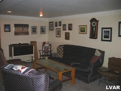 4937 Egypt Road Coplay, PA 18037 - Photo 9 of 11 Family room