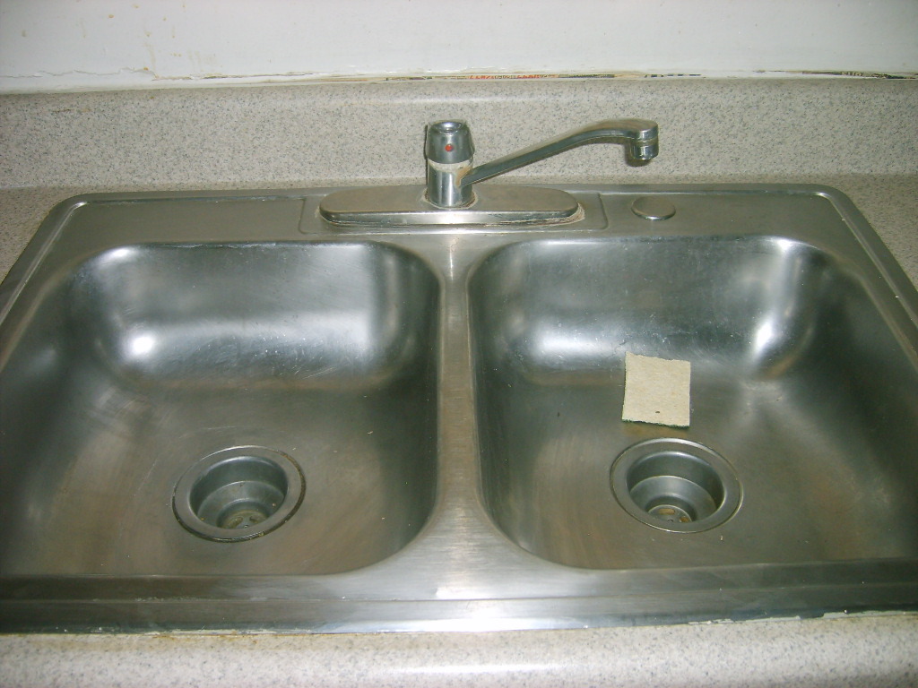 2905 West Almeria Road Phoenix, AZ 85009 - Photo 9 of 16 sink
