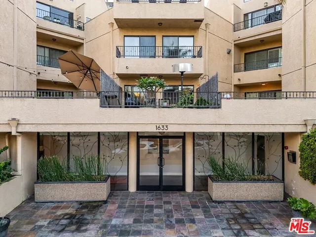 $799,000 | 1633 South Bentley Avenue, Unit 204, Los Angeles, CA 90025