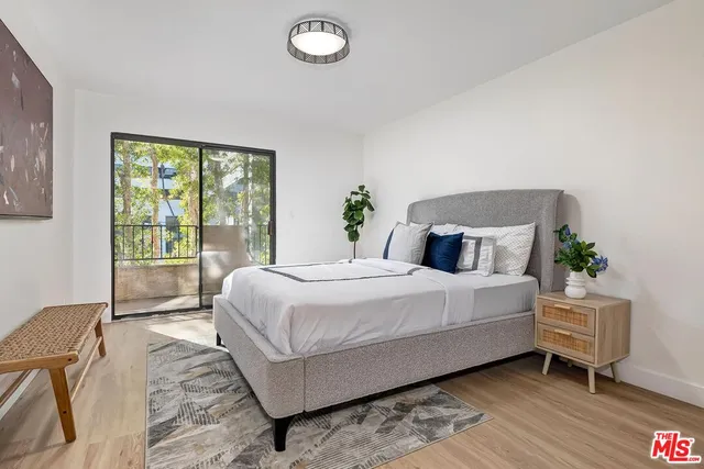 $799,000 | 1633 South Bentley Avenue, Unit 204, Los Angeles, CA 90025