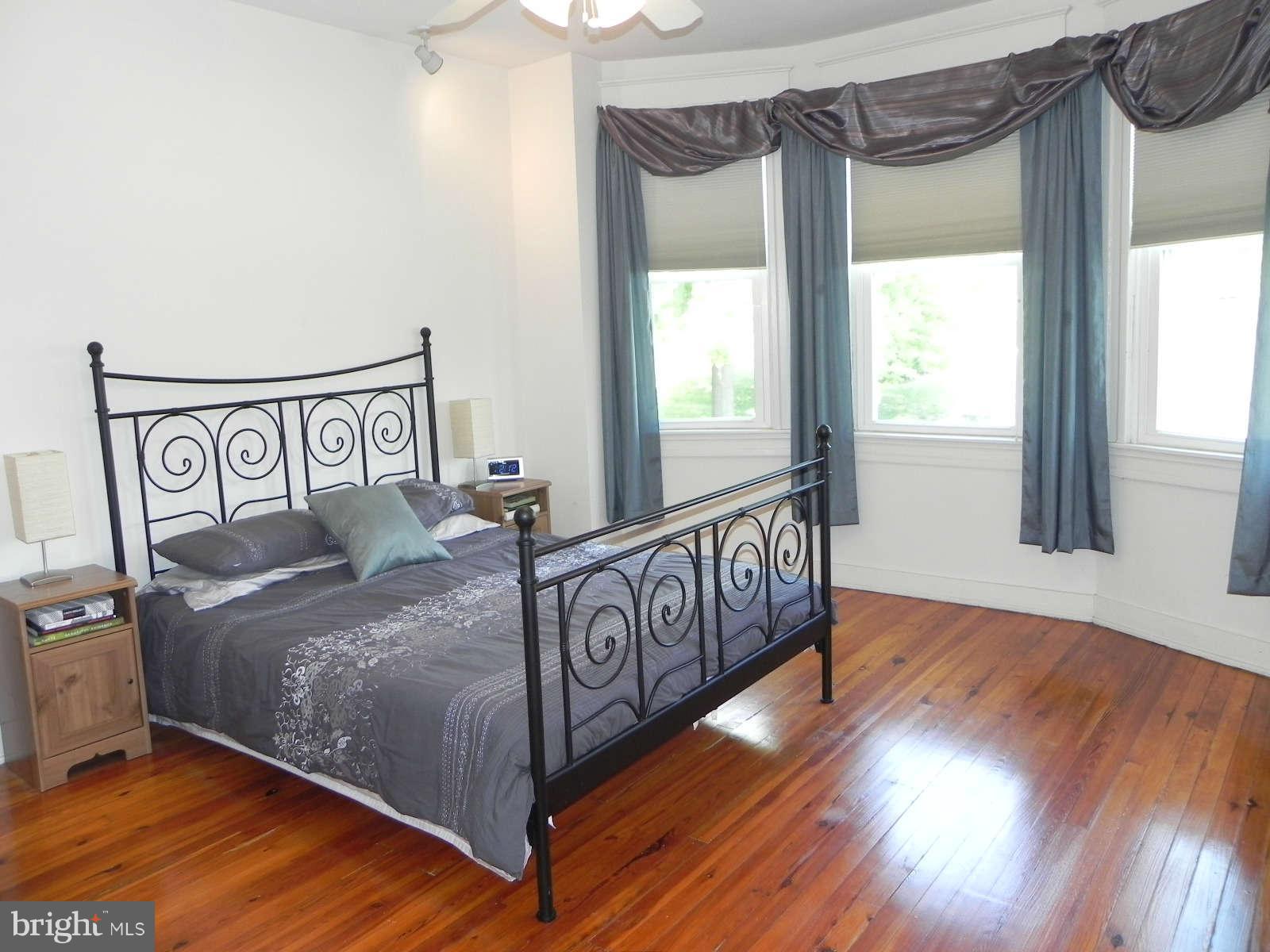 4138 Falls Road Baltimore, MD 21211 - Photo 18 of 29 Bedroom Master