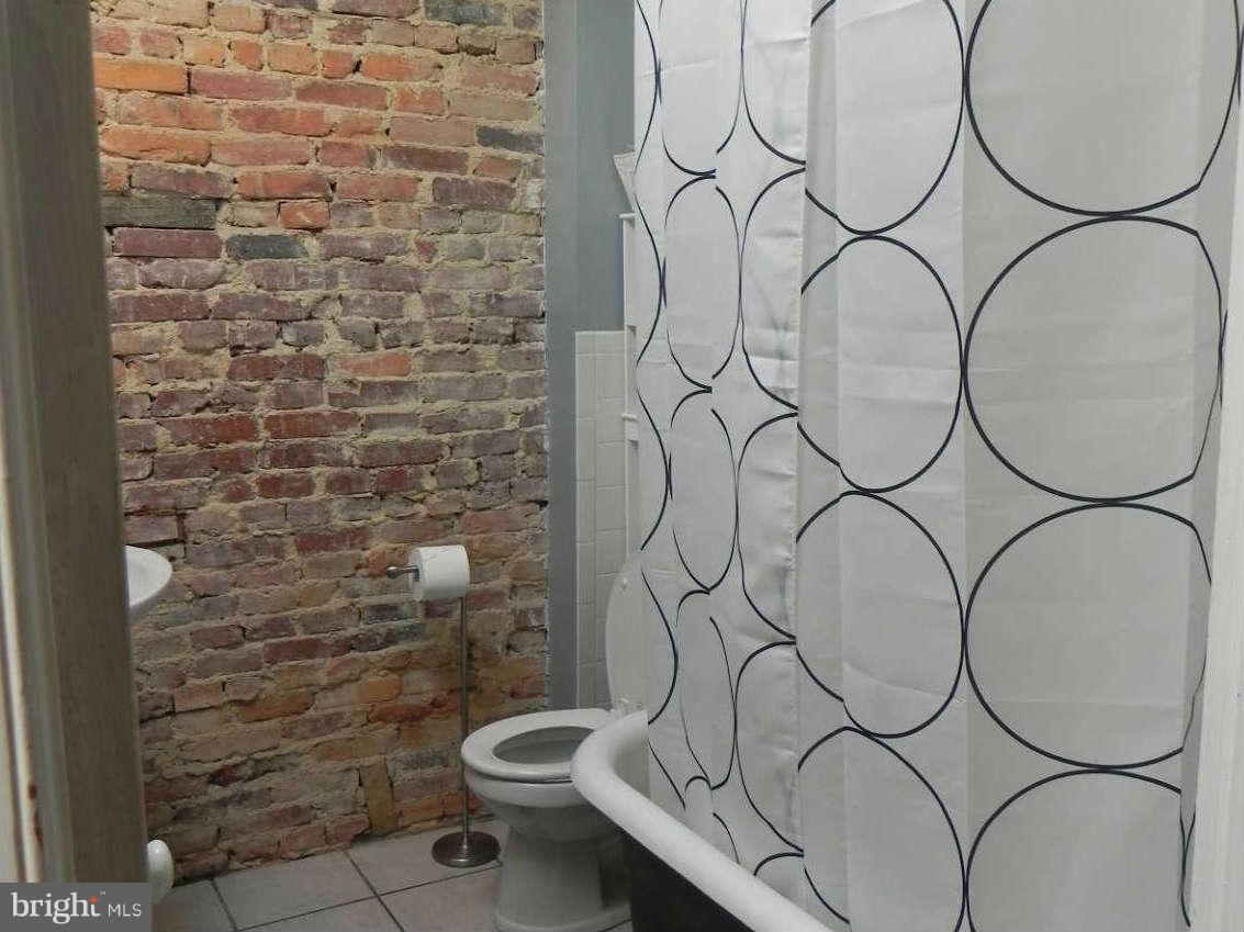 4138 Falls Road Baltimore, MD 21211 - Photo 20 of 29 Bath Master