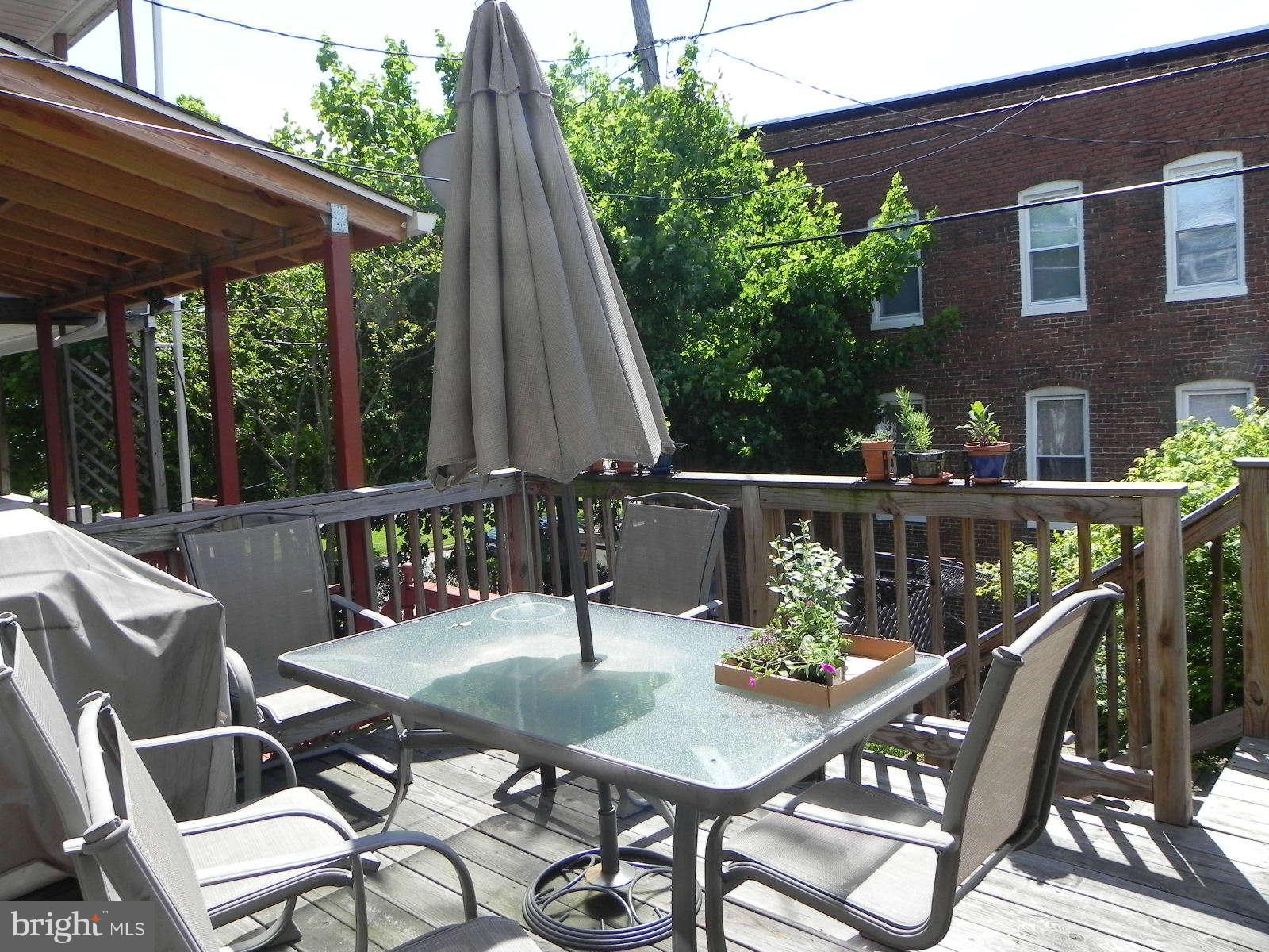 4138 Falls Road Baltimore, MD 21211 - Photo 26 of 29 Deck