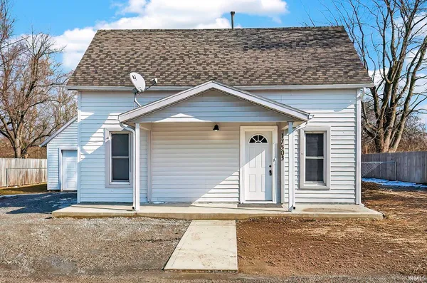 $184,900 | 17503 Wayne Street, Zanesville, IN 46799