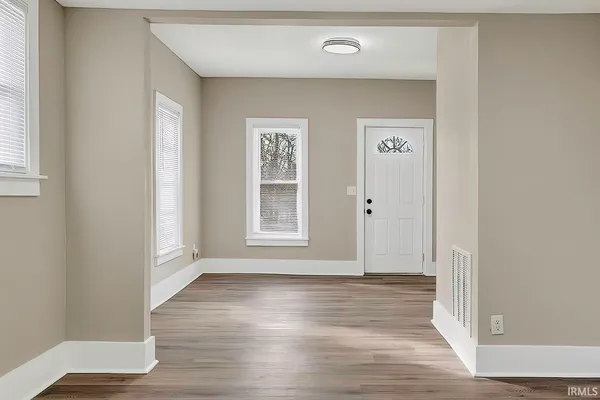 $184,900 | 17503 Wayne Street, Zanesville, IN 46799