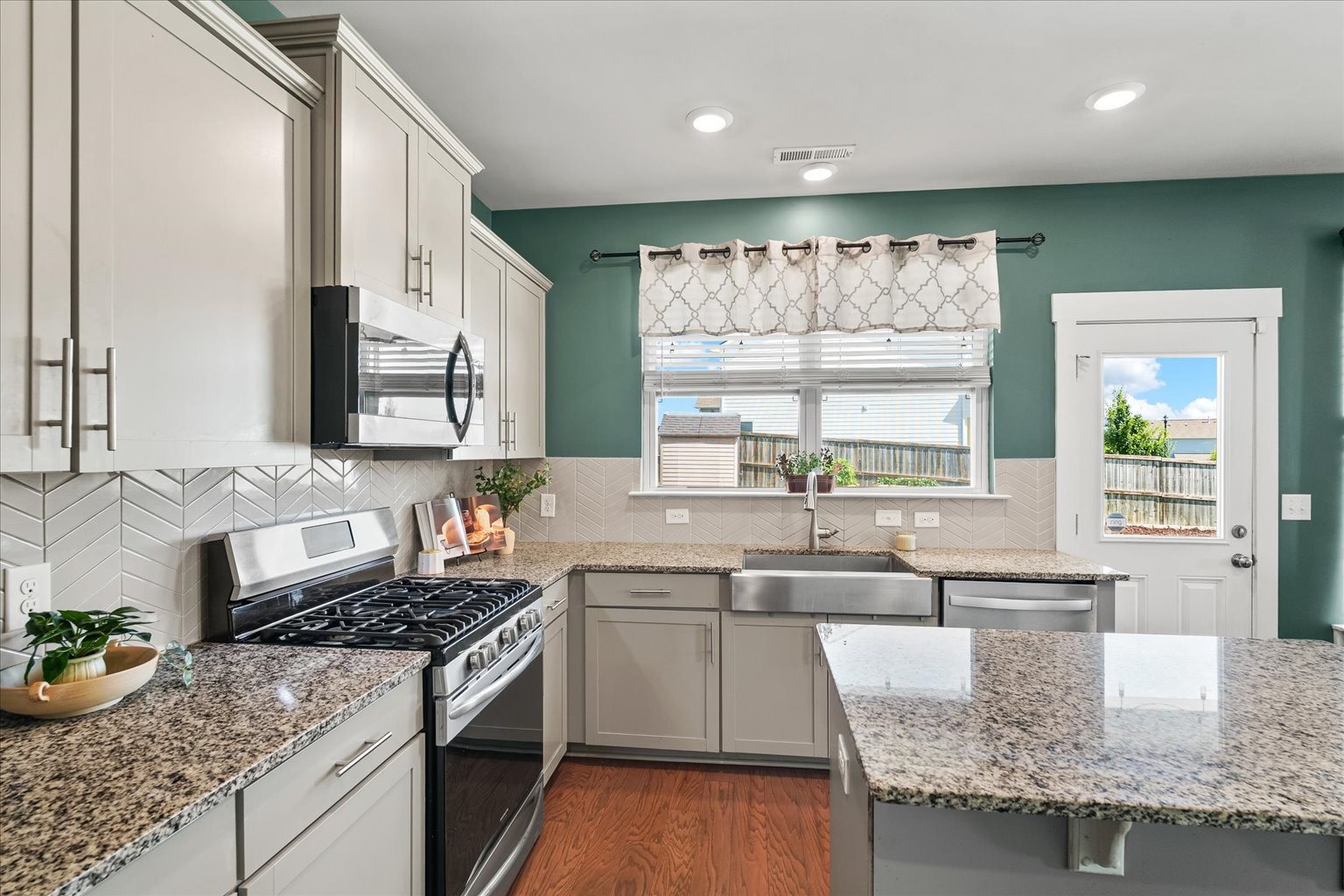 209 Sable Lane Spring Hill, TN 37174 - Photo 14 of 41