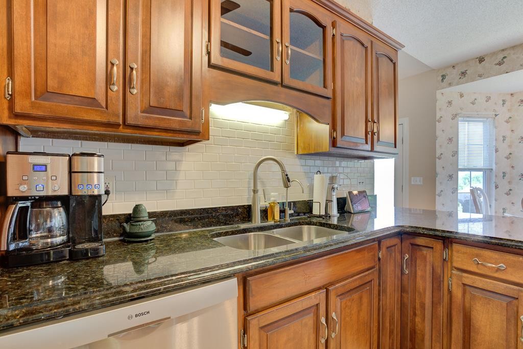 1980 Ridge Point Drive Northwest Cleveland, TN 37311 - Photo 8 of 27 Gallery Image 8