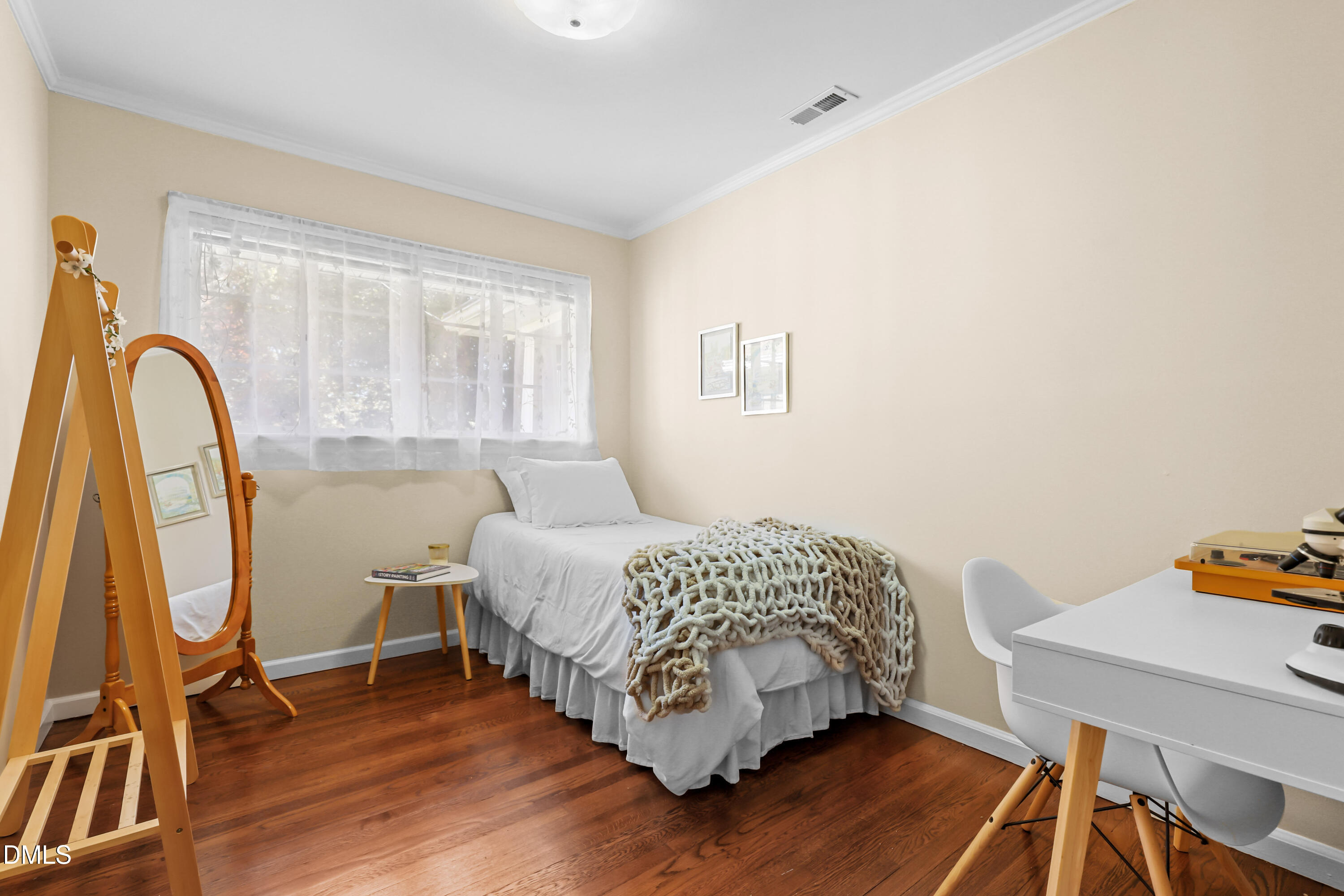 821 Woodburn Road Raleigh, NC 27605 - Photo 27 of 45 _MG_0459