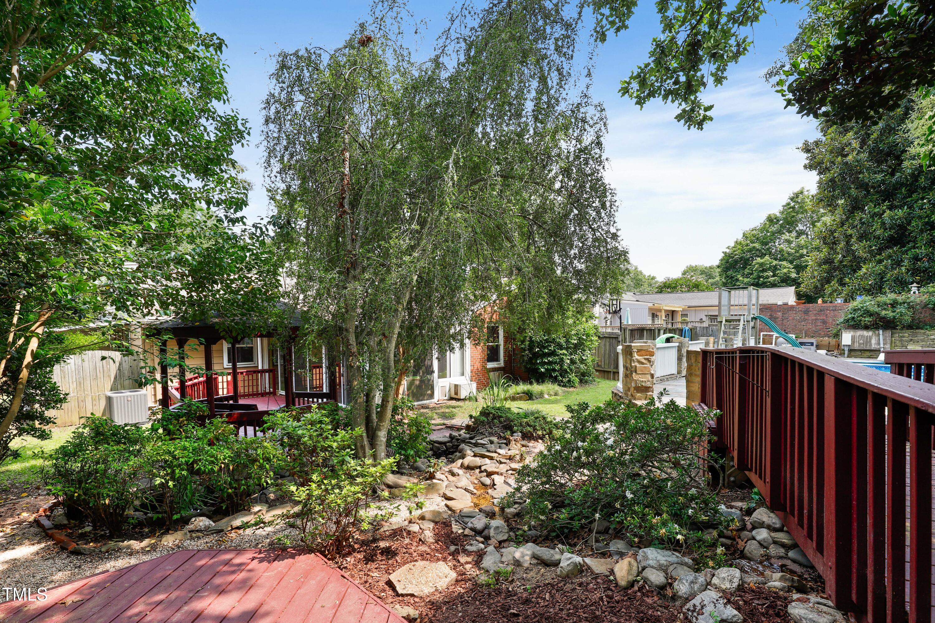 821 Woodburn Road Raleigh, NC 27605 - Photo 32 of 45 38