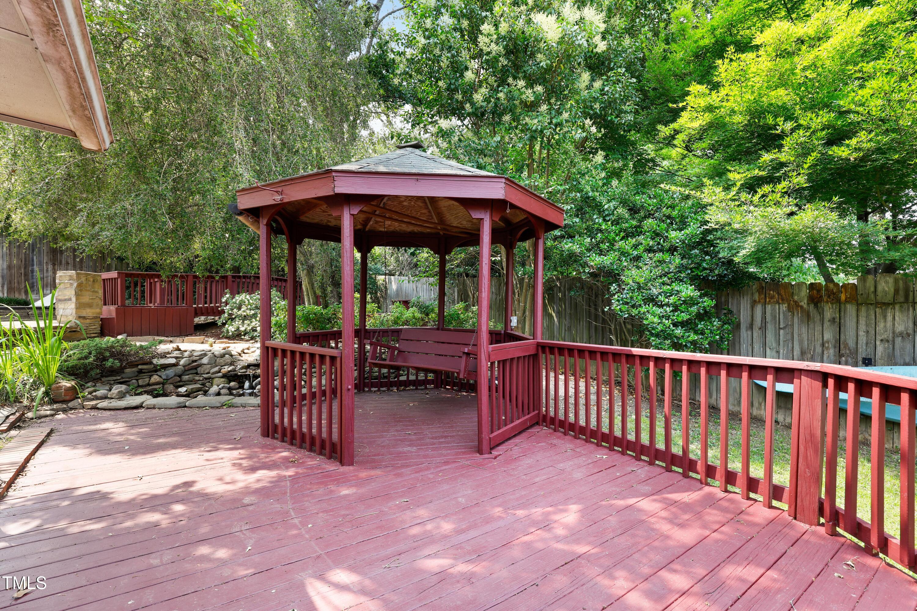 821 Woodburn Road Raleigh, NC 27605 - Photo 34 of 45 40