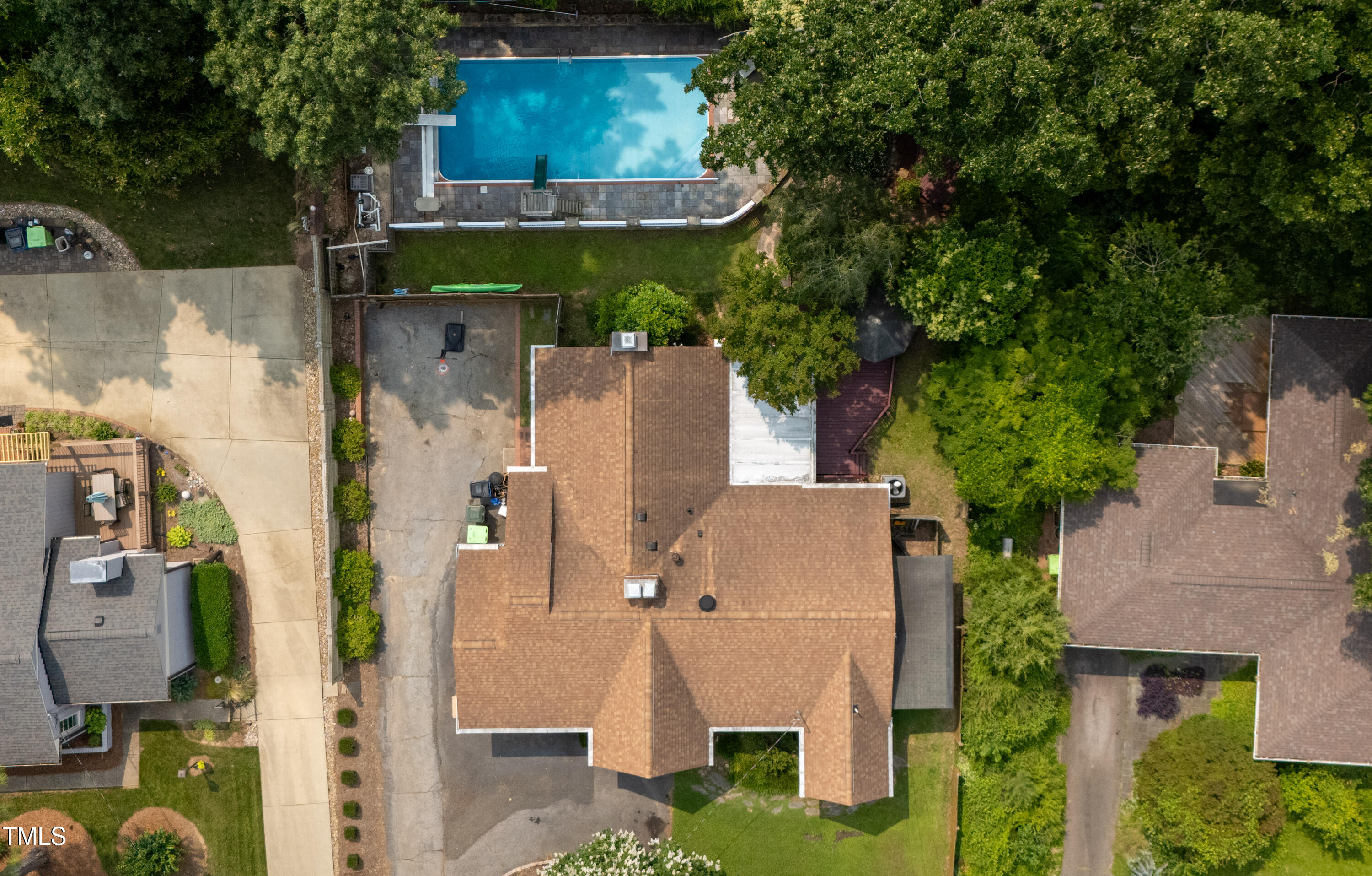 821 Woodburn Road Raleigh, NC 27605 - Photo 39 of 45 45