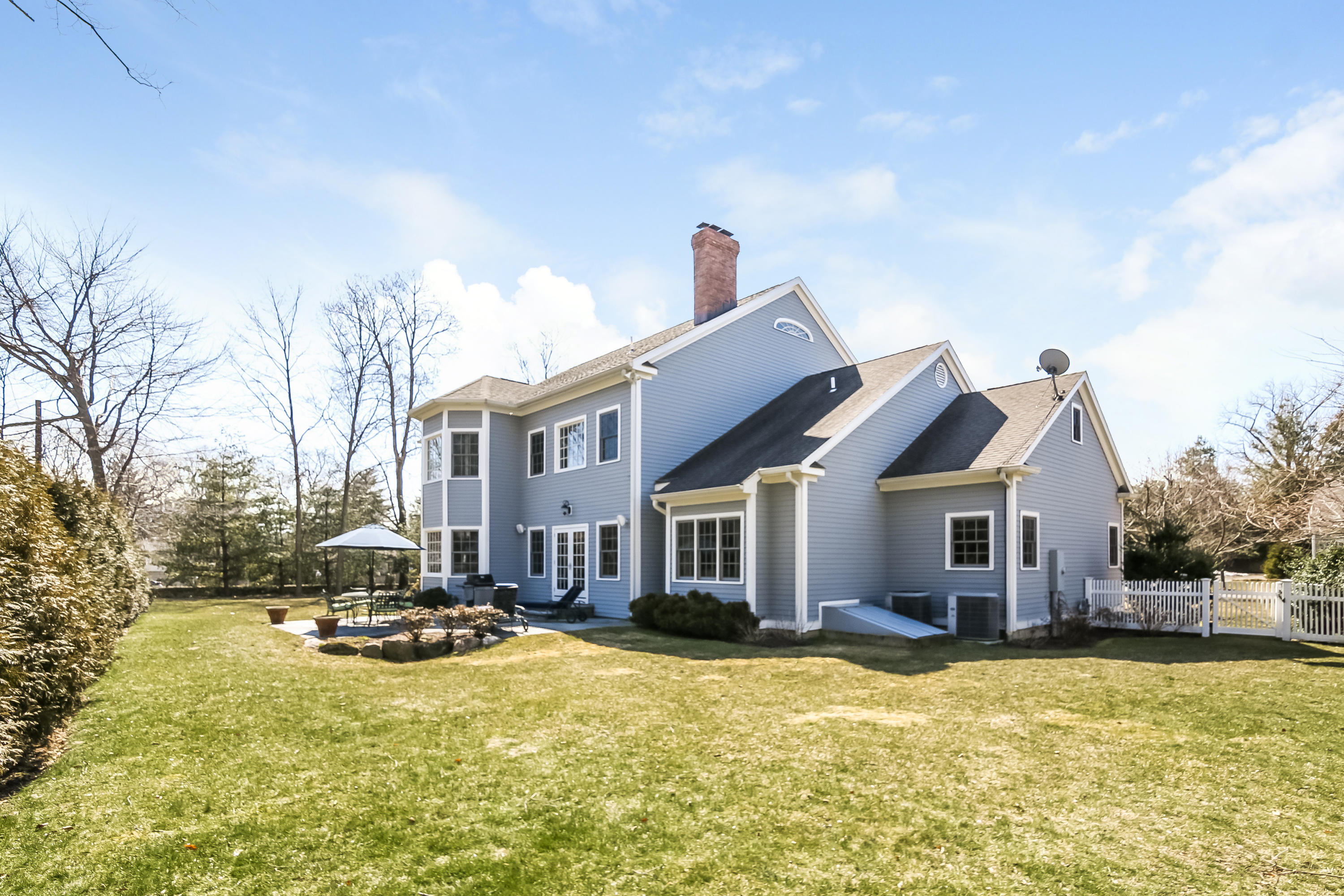 3 Bishops Gate Road Darien, CT 06820 - Photo 51 of 61 047-5487430-large
