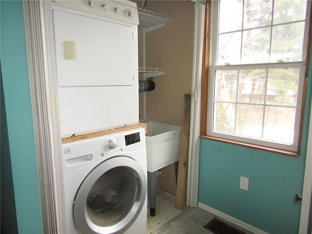 1401 South Elm Street Monaca, PA 15061 - Photo 17 of 26 a utility room with dryer and washer