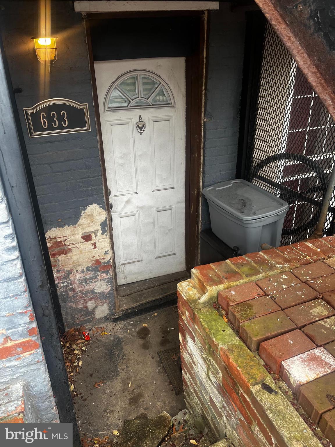 633 10th Street Northeast Washington, DC 20002 - Photo 2 of 11 a bed sitting in a bedroom next to a window