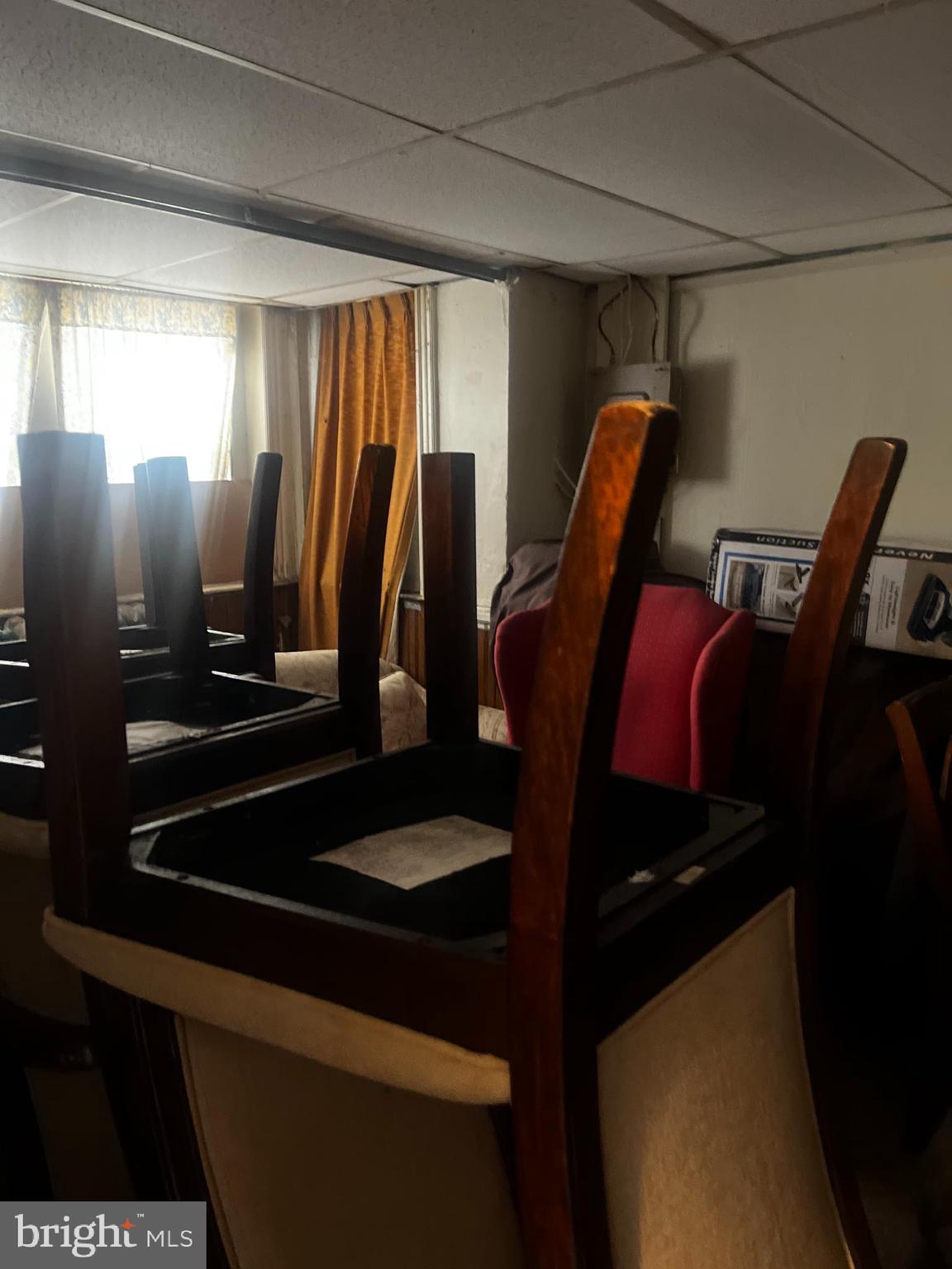 633 10th Street Northeast Washington, DC 20002 - Photo 7 of 11 a close view of chairs and dryer