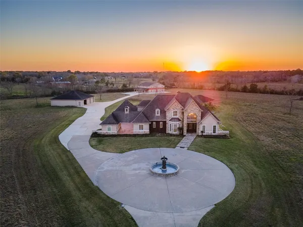 $1,499,000 | 1195 County Road 150, Alvin, TX 77511