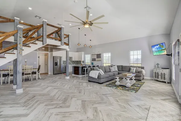 $1,499,000 | 1195 County Road 150, Alvin, TX 77511