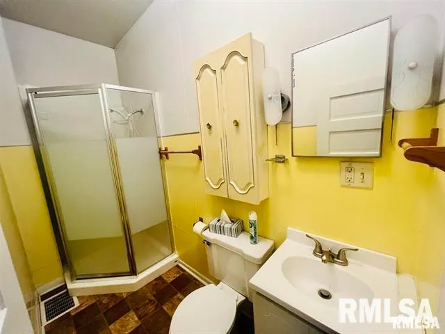 $85,000 | 100 North Oliver Street, Joy, IL 61260