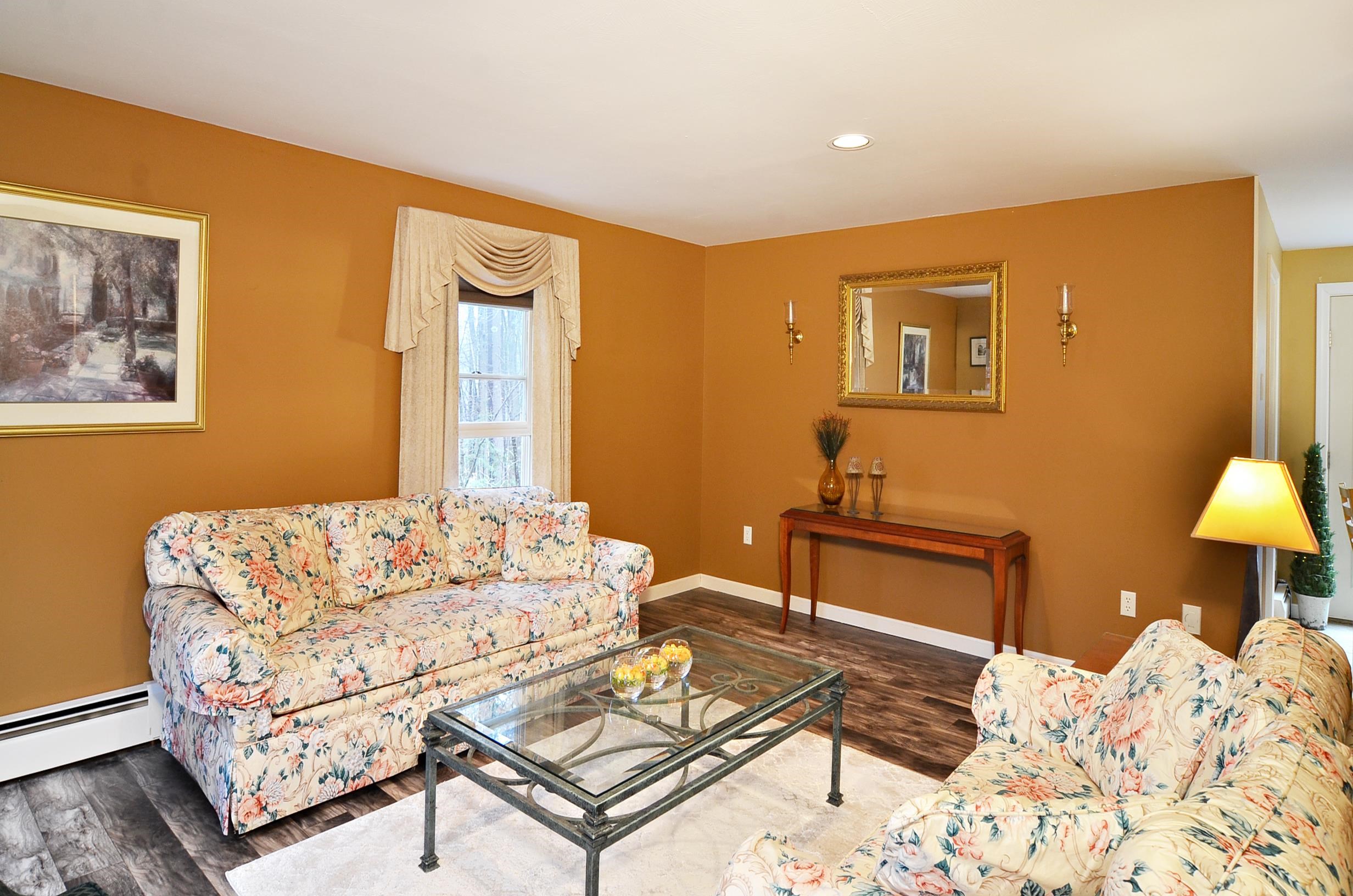 124 King Road Bedford, NH 03110 - Photo 13 of 27