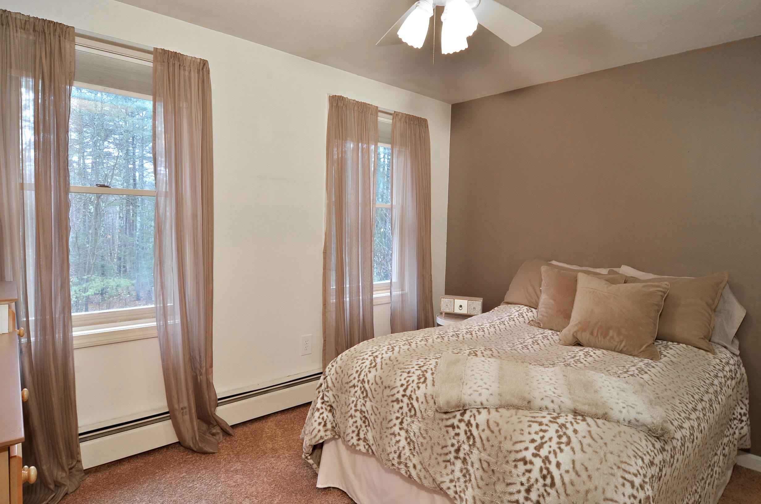 124 King Road Bedford, NH 03110 - Photo 18 of 27