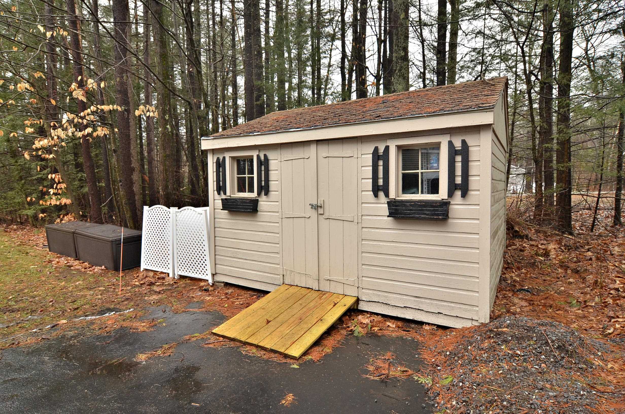 124 King Road Bedford, NH 03110 - Photo 26 of 27