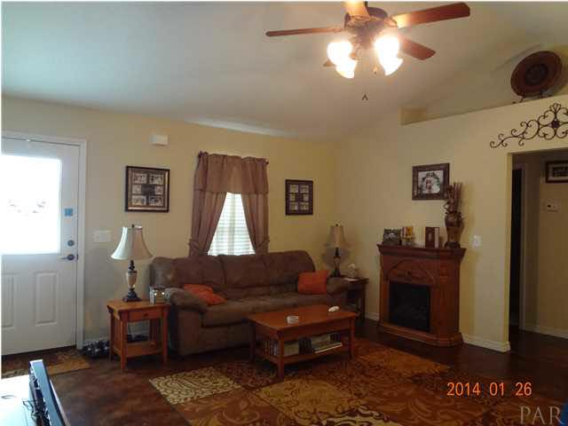 3886 Hazel Godwin Road Jay, FL 32565 - Photo 5 of 16 Great Room
