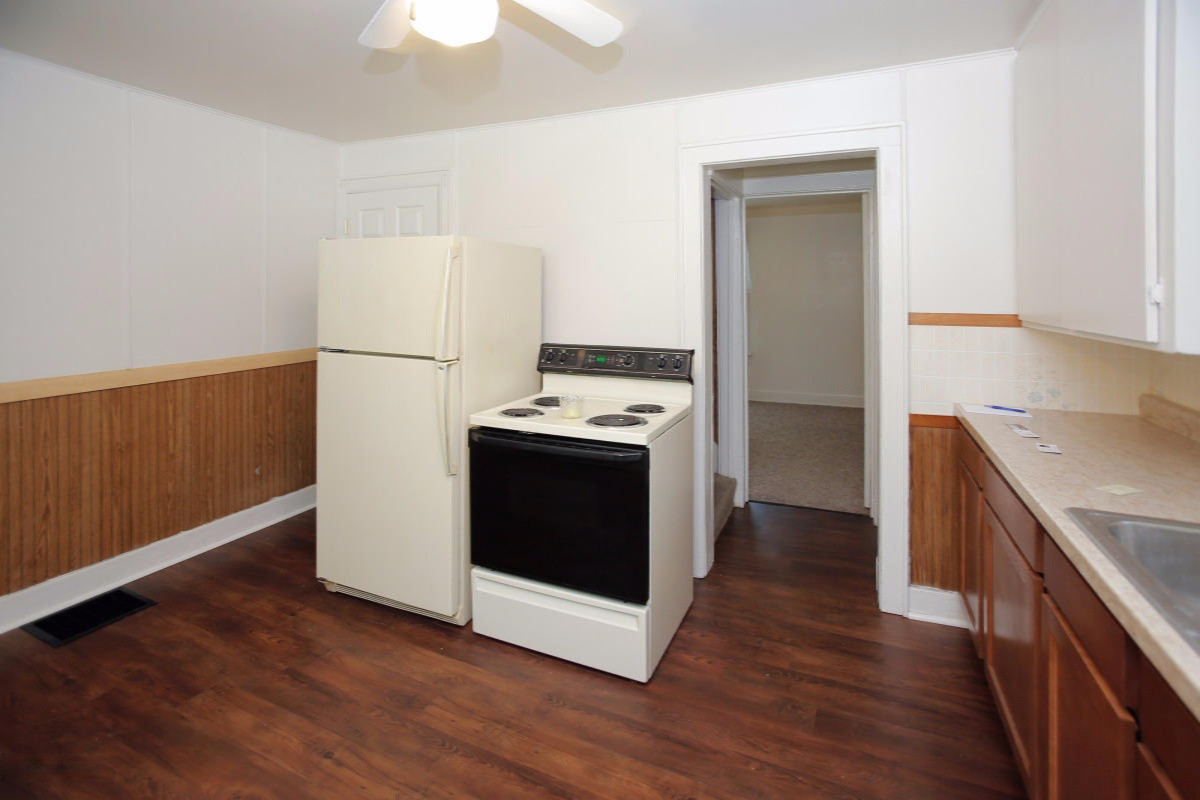 1625 Ravine Road Kalamazoo, MI 49006 - Photo 7 of 23 15029946_06