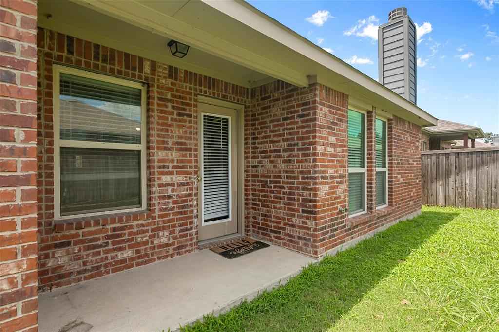 3814 Spring Run Lane Melissa, TX 75454 - Photo 4 of 30