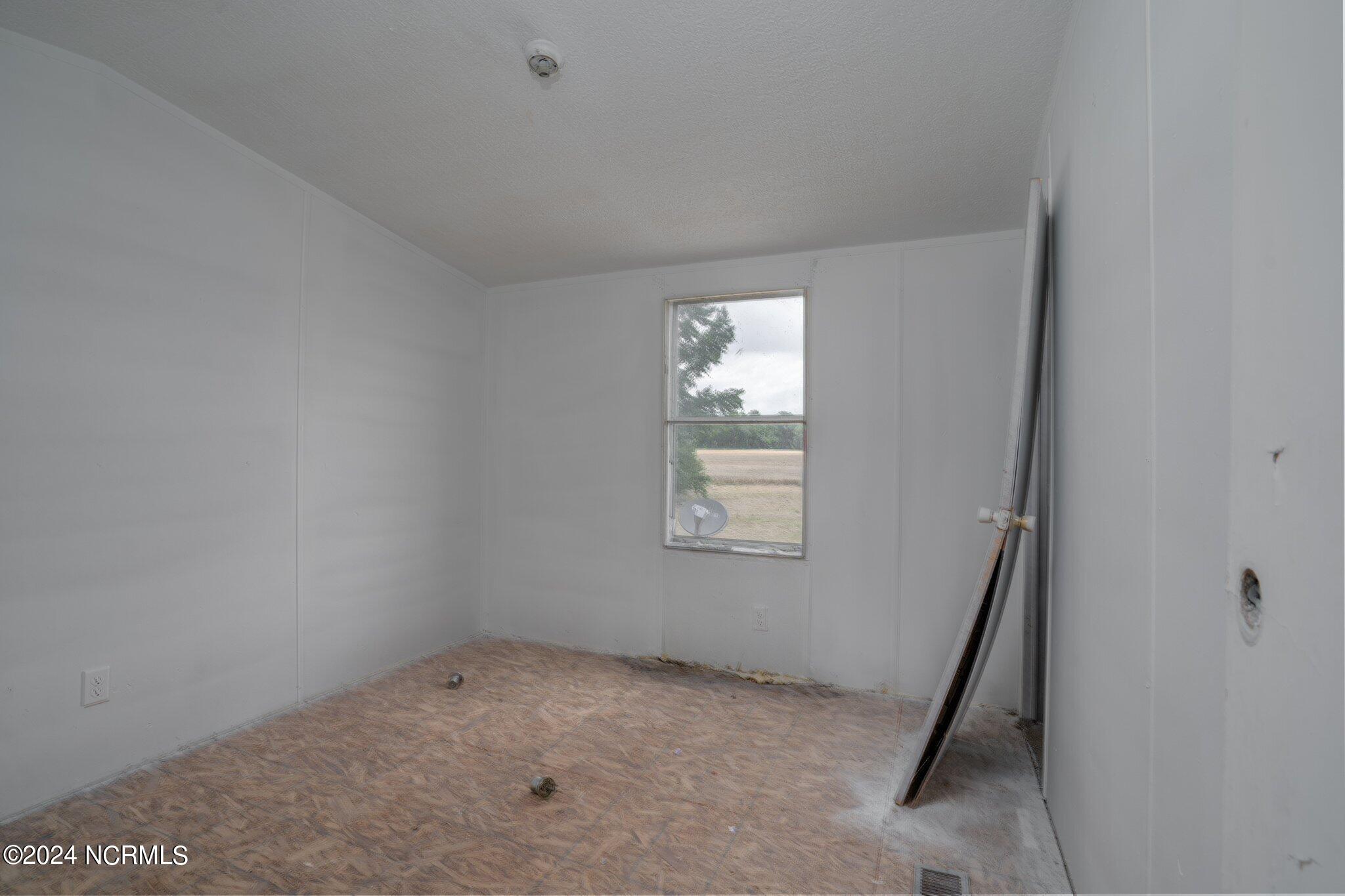 2654 Leggett Road Rocky Mount, NC 27801 - Photo 14 of 46 014-2654LeggettRoad-RockyMount-NC-27801-
