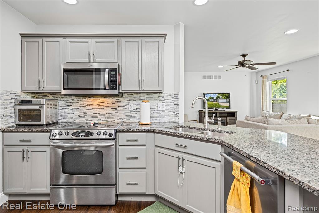 2479 Gibson Road Grand Blanc, MI 48439 - Photo 26 of 55