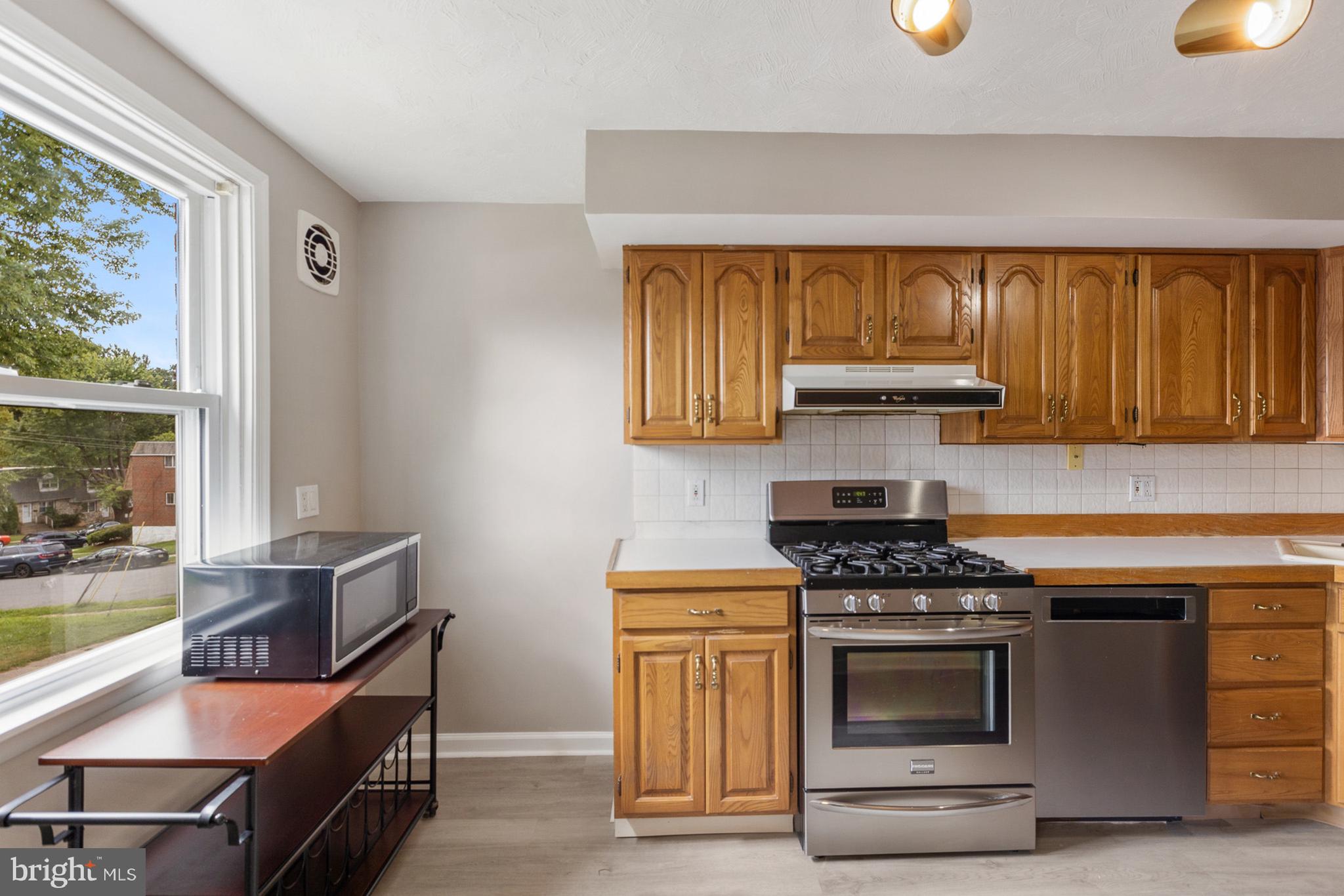 1349 Elson Road Brookhaven, PA 19015 - Photo 14 of 46