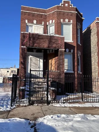 $1,800 | 4120 West Gladys Avenue, Chicago, IL 60624