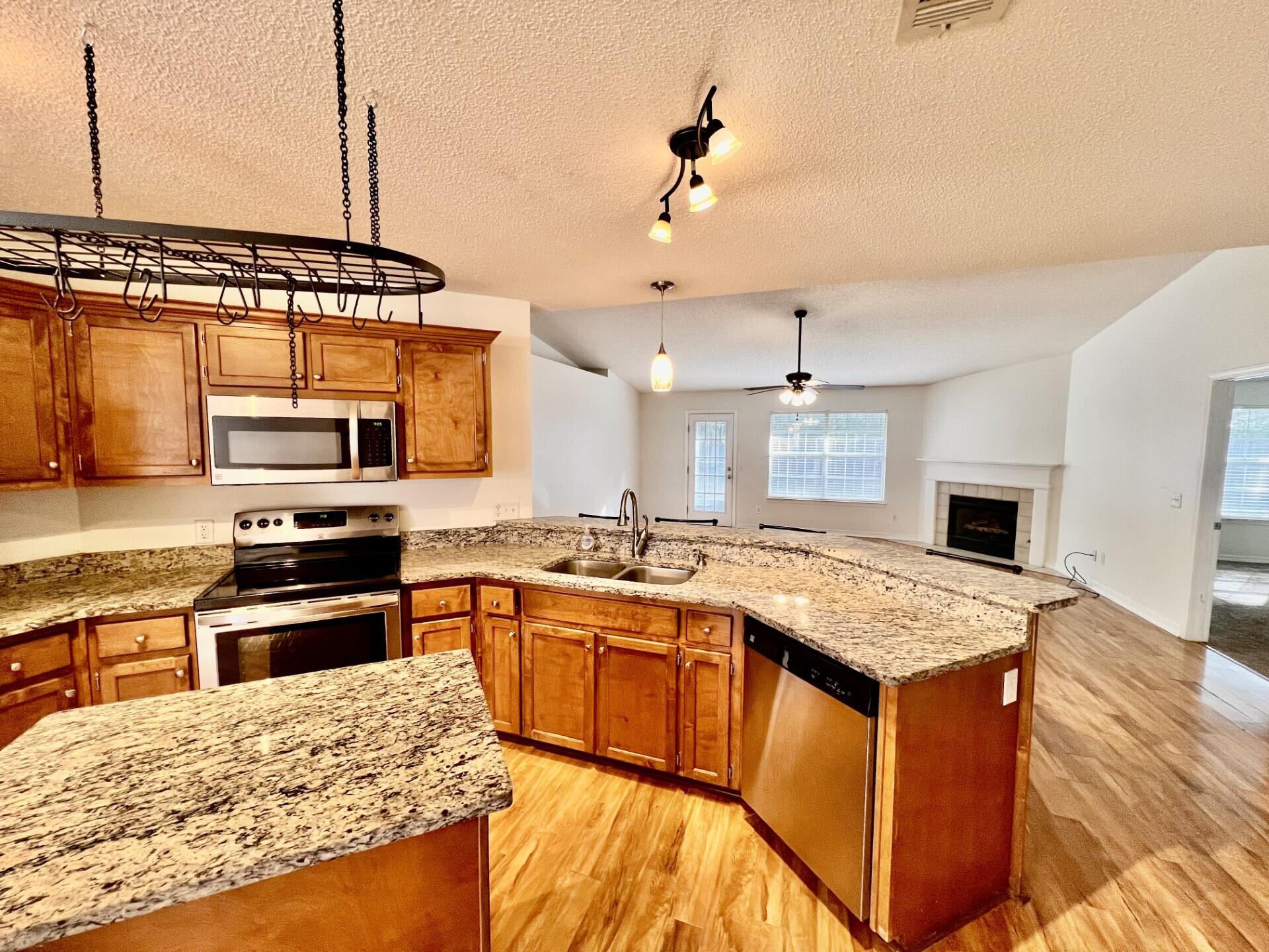 2822 Atoka Trail Crestview, FL 32539 - Photo 4 of 14 2822-20